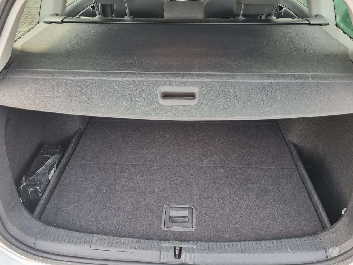 Volkswagen Golf, 1.6 l., Универсал