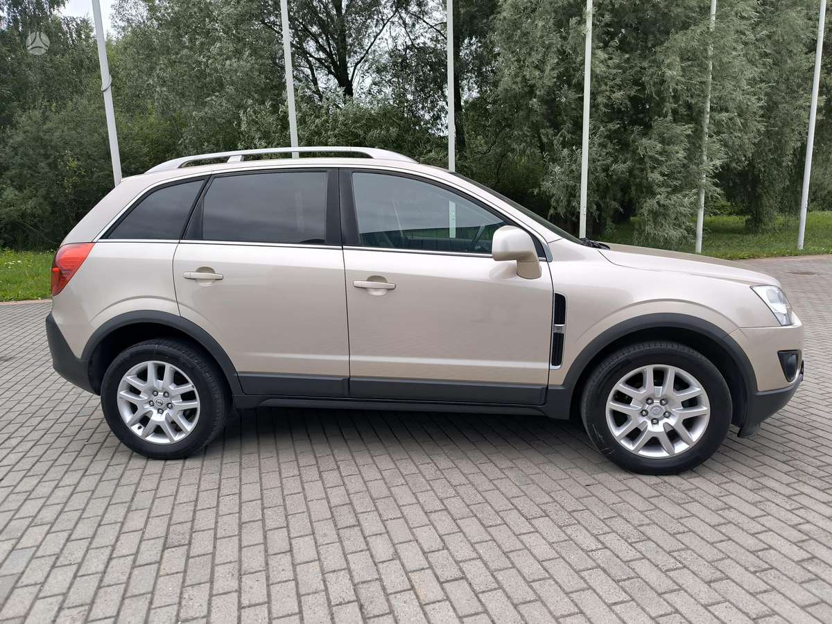 Opel Antara, 2.2 l., Внедорожник / Кроссовер