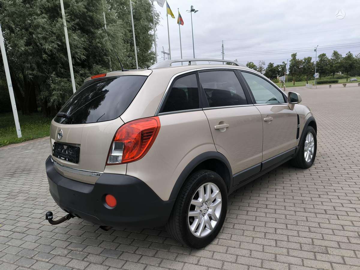 Opel Antara, 2.2 l., Внедорожник / Кроссовер