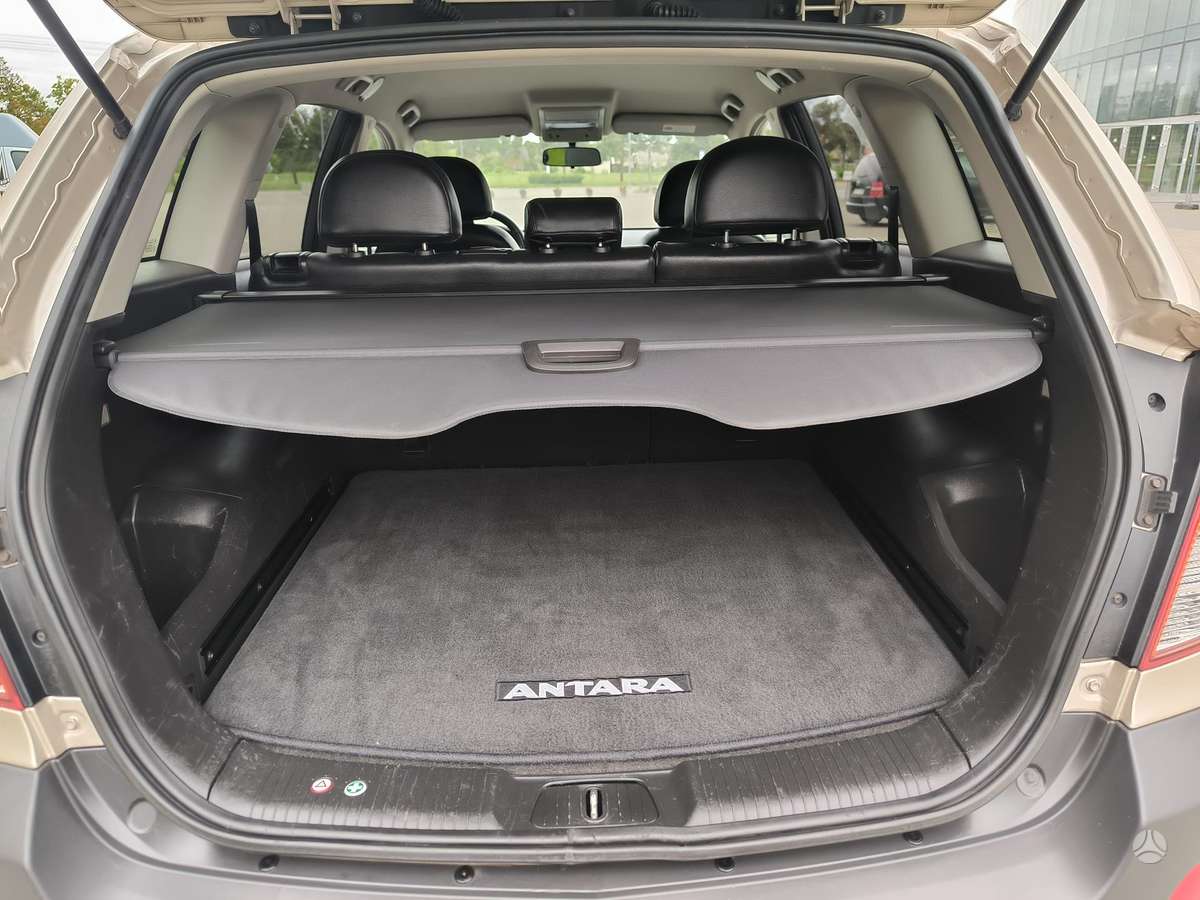 Opel Antara, 2.2 l., Внедорожник / Кроссовер