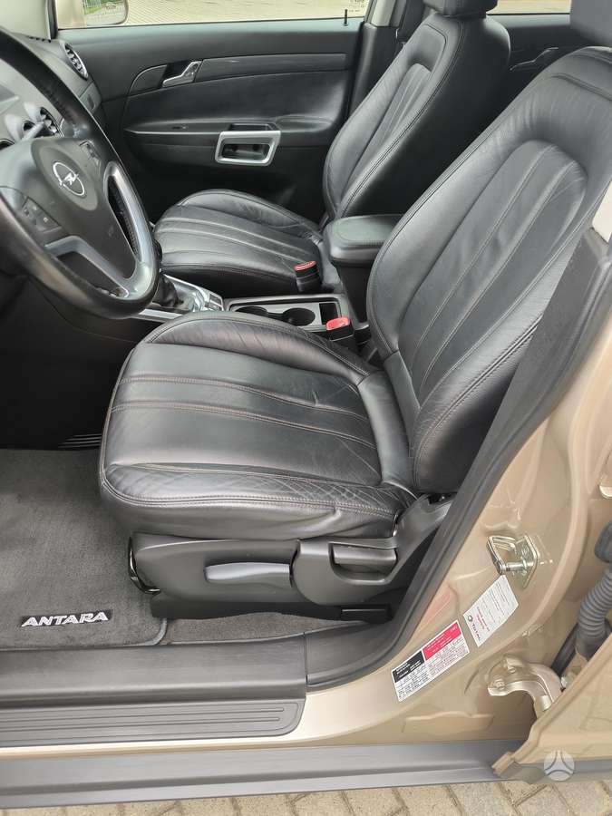 Opel Antara, 2.2 l., Внедорожник / Кроссовер