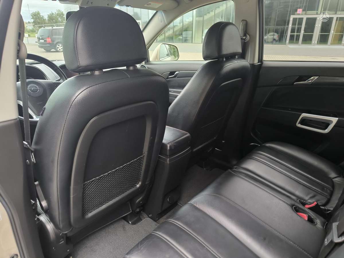 Opel Antara, 2.2 l., Внедорожник / Кроссовер