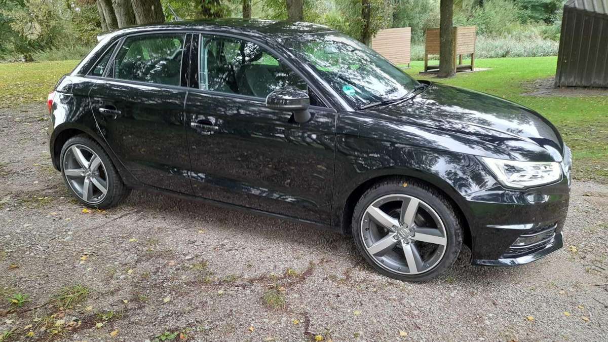 Audi A1 Sportback, 1.0 l., hatchback