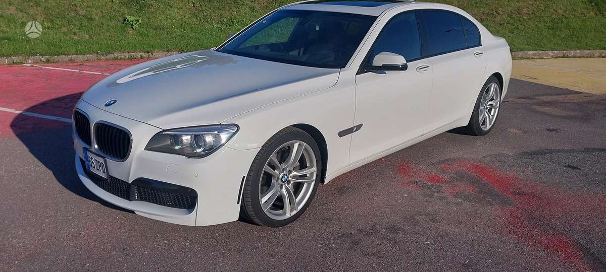 BMW 740, 3.0 l., Седан