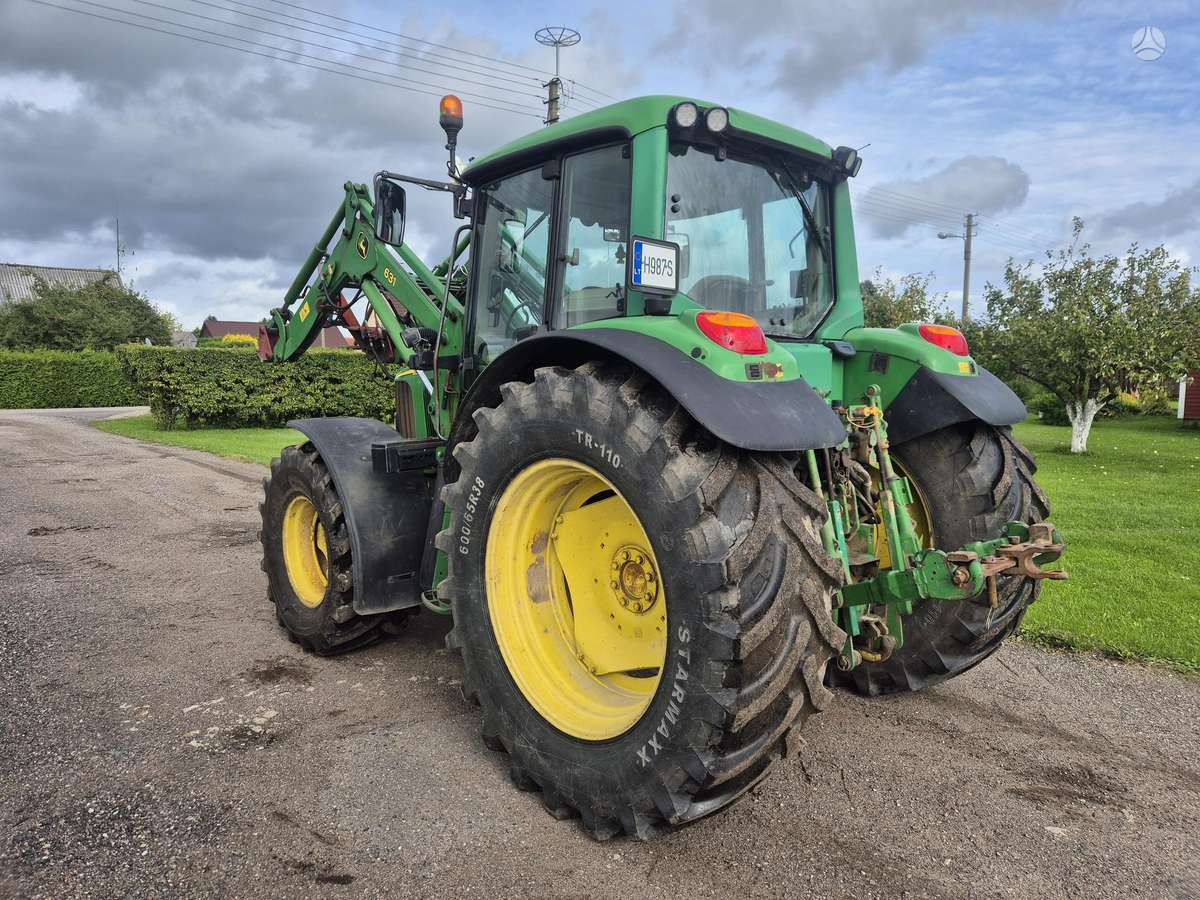 John Deere 6320 / 6430, traktoriai