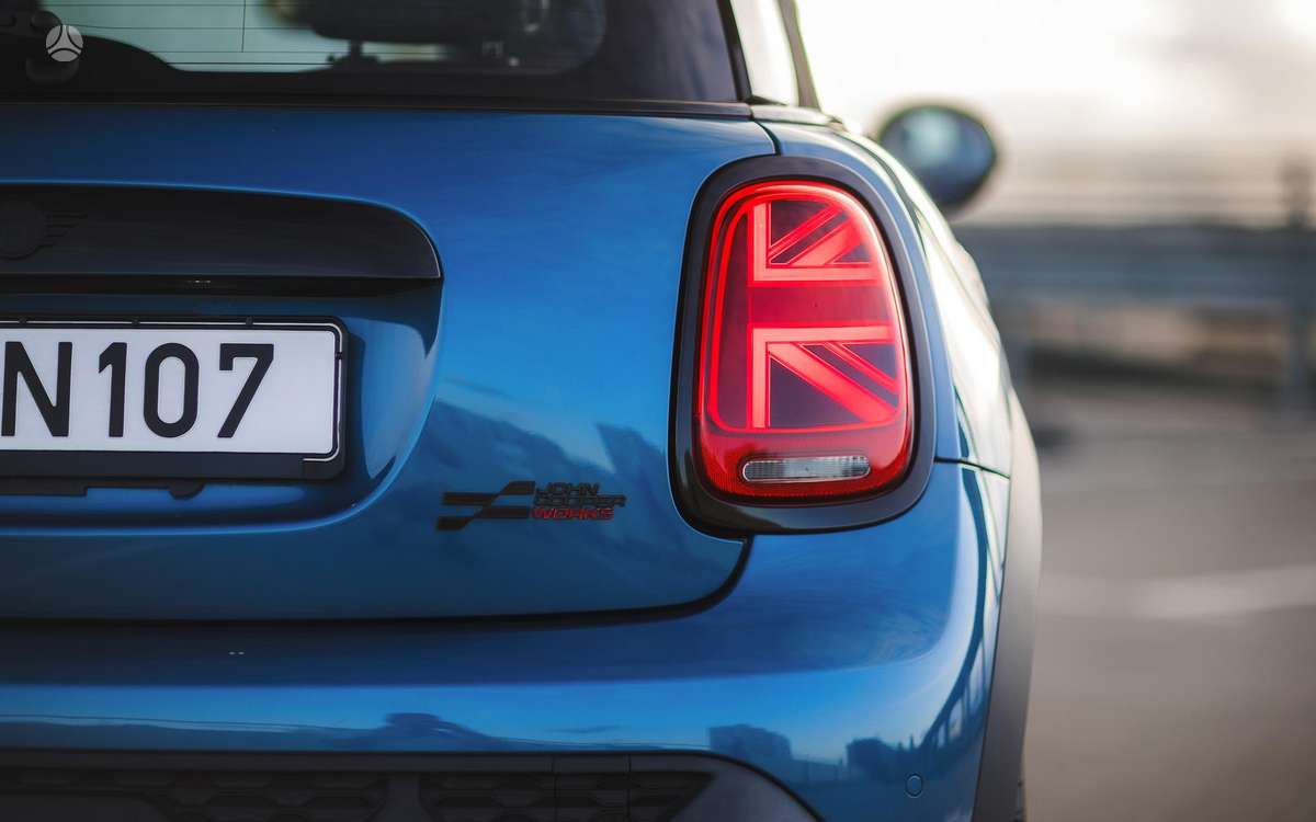 Mini Cooper JCW, 2.0 l., Хэтчбек