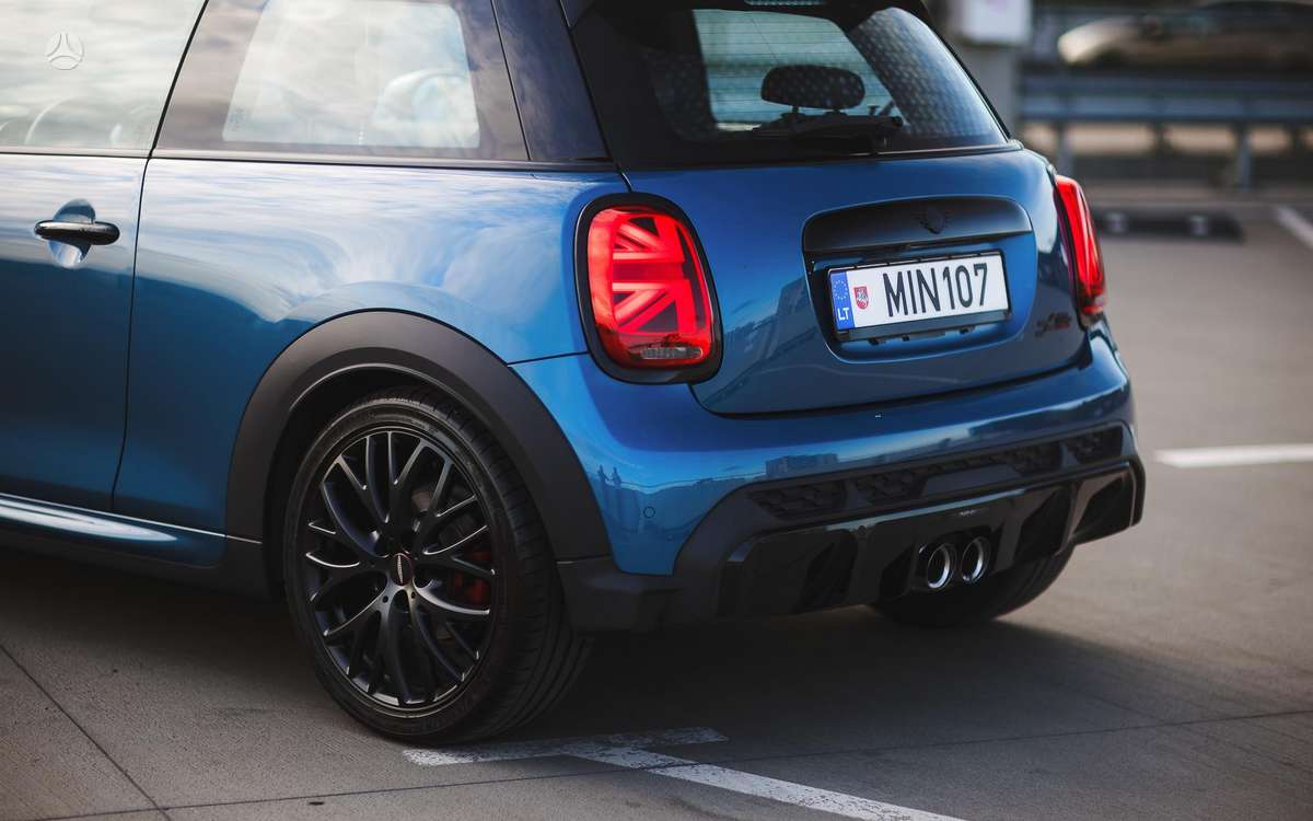 Mini Cooper JCW, 2.0 l., hatchback