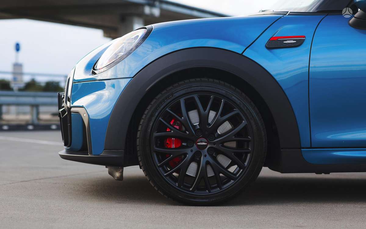 Mini Cooper JCW, 2.0 l., hatchback