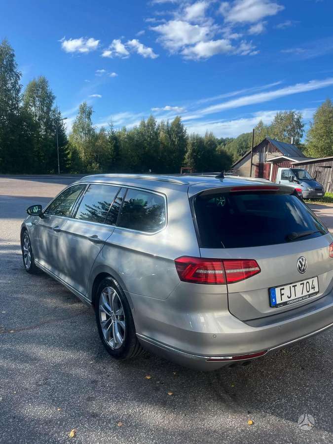 Volkswagen Passat, 2.0 l., Универсал