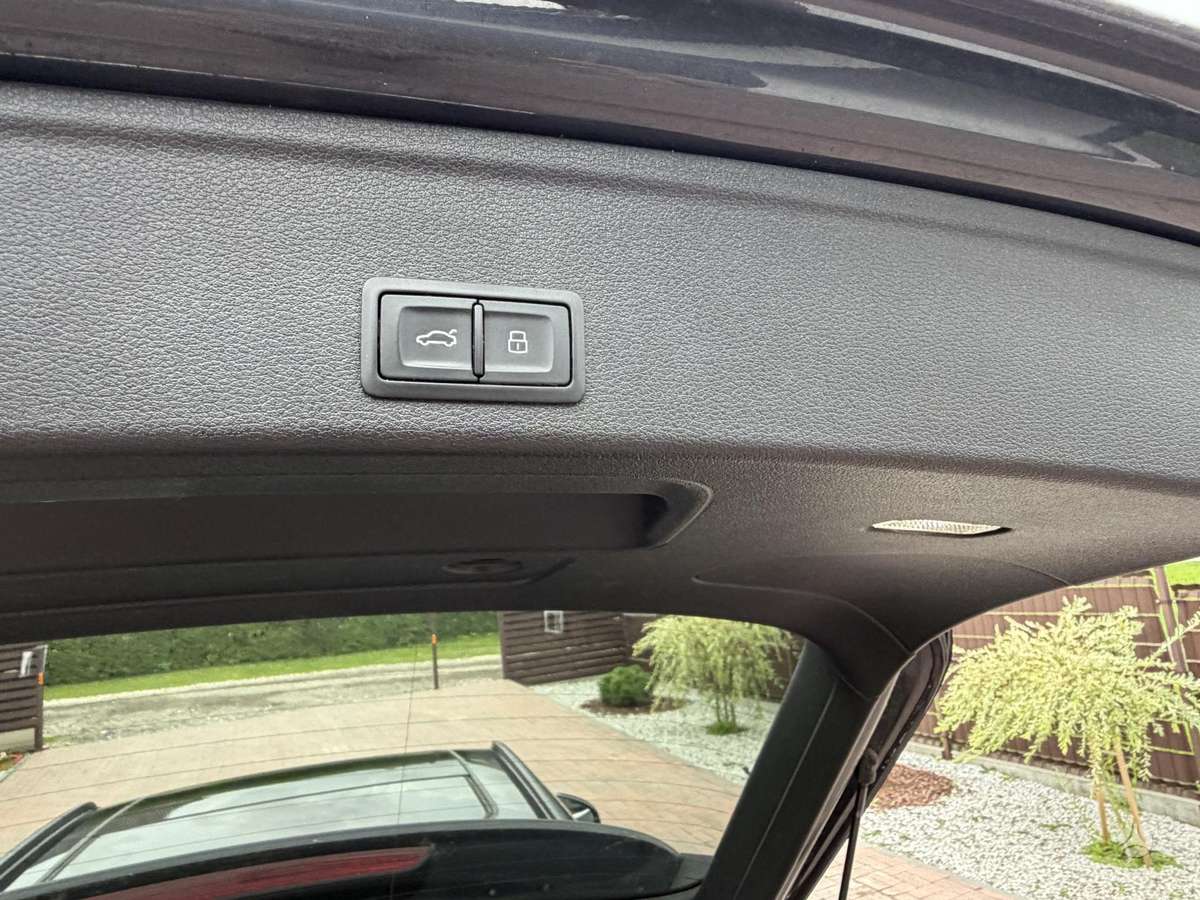 Audi A4, 3.0 l., universalas