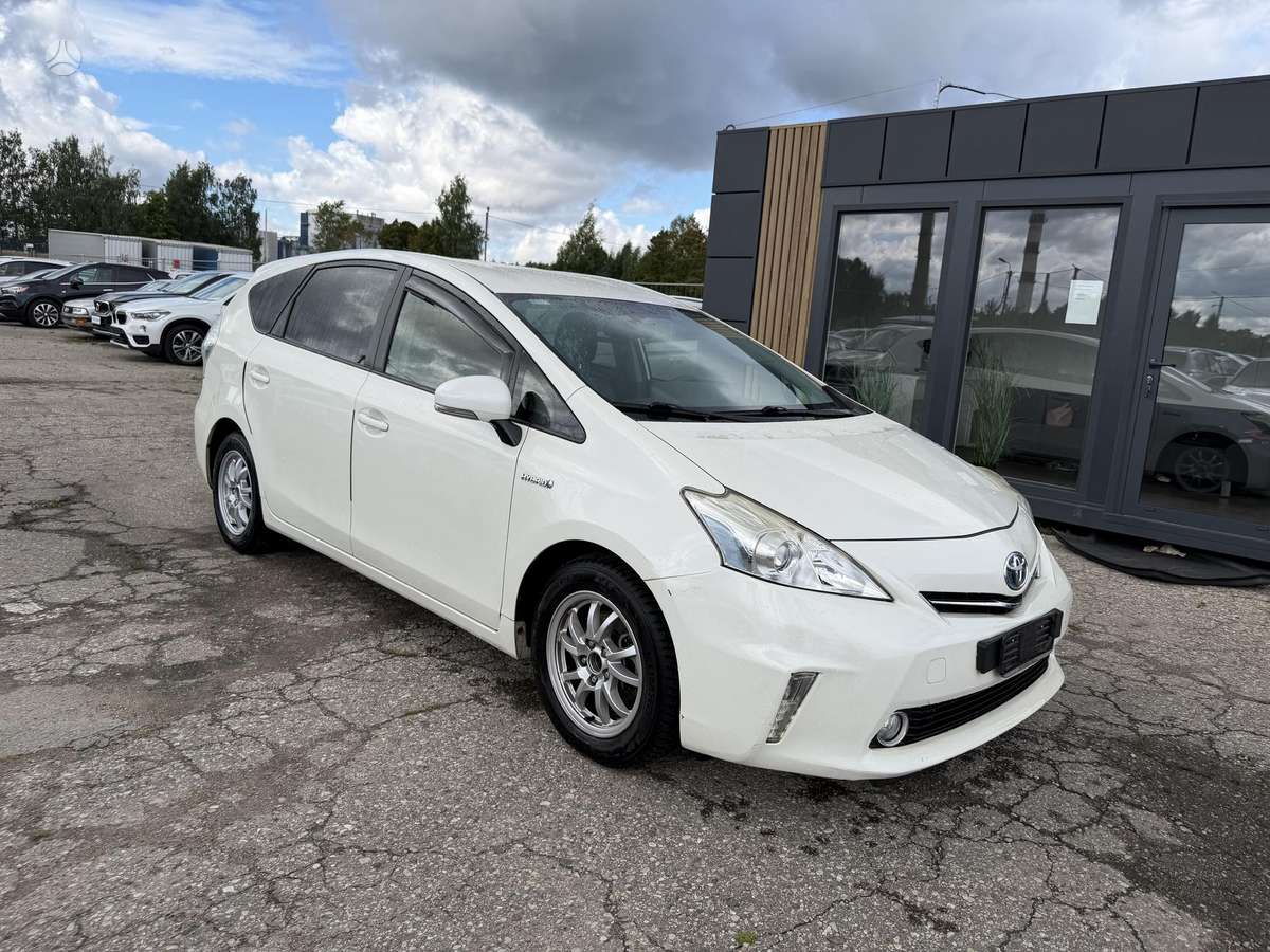 Toyota Prius+ - 4