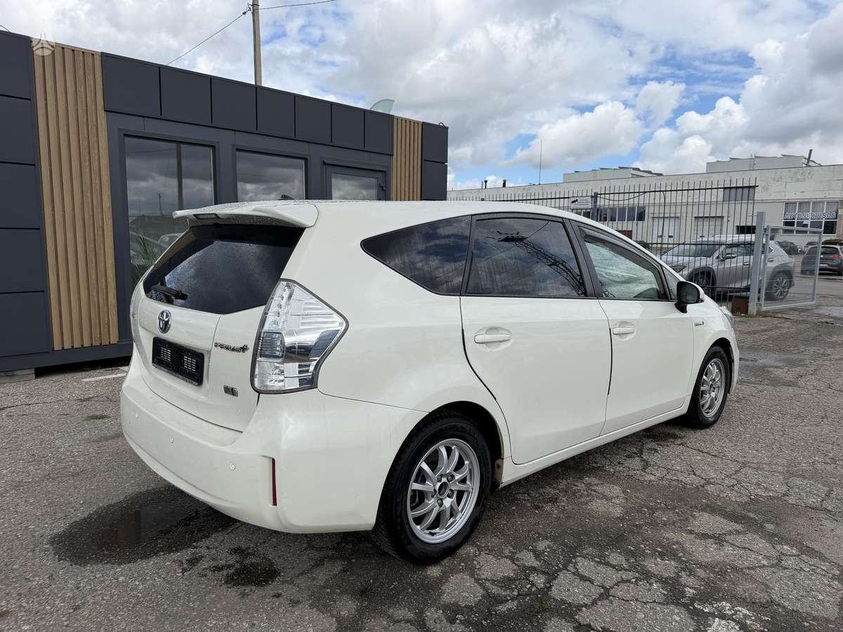 Toyota Prius+ - 6