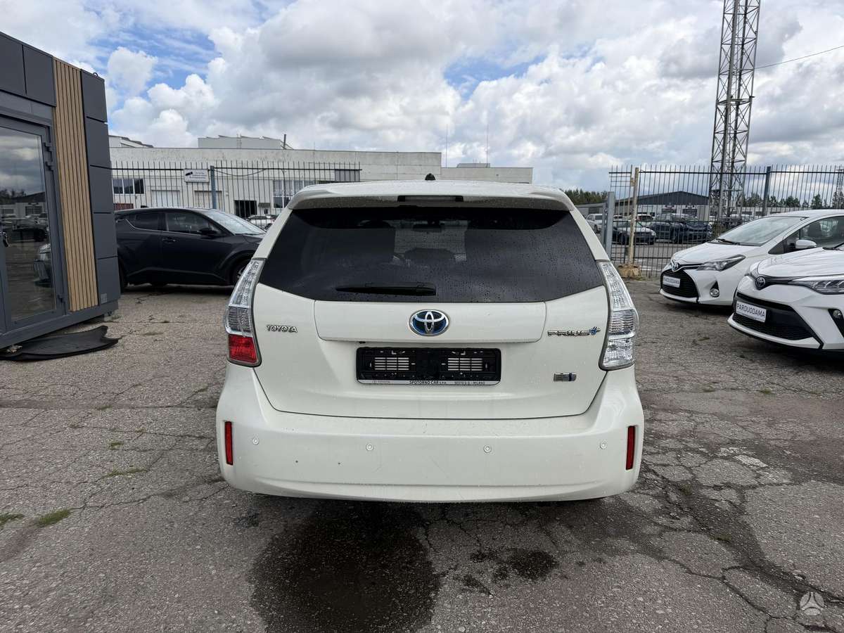 Toyota Prius+ - 8