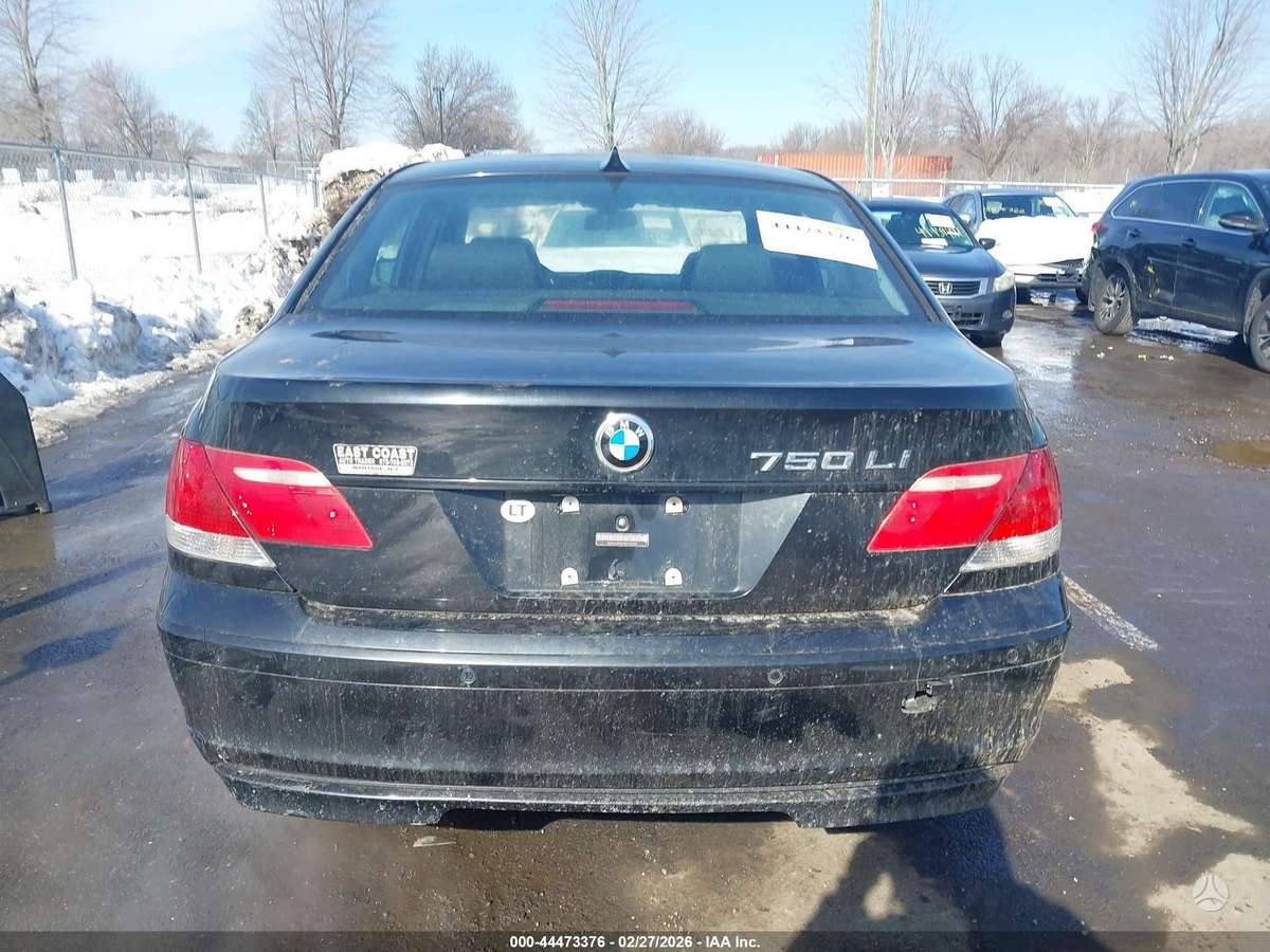 BMW 750, 4.8 l., Седан