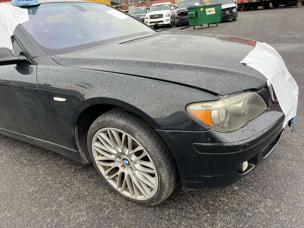BMW 750, 4.8 l., Седан