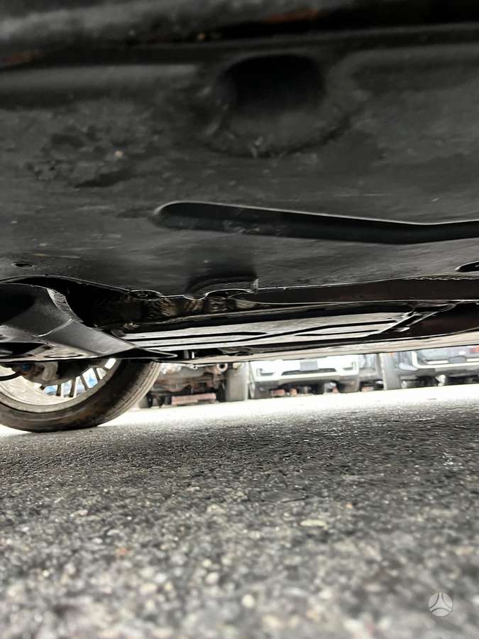 BMW 750, 4.8 l., Седан