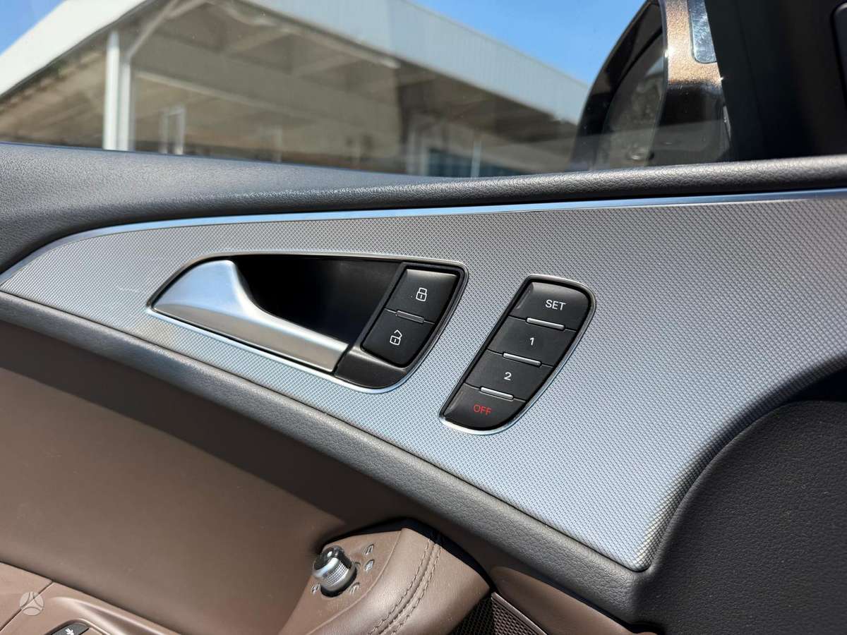 Audi A6 allroad, 3.0 l., Универсал