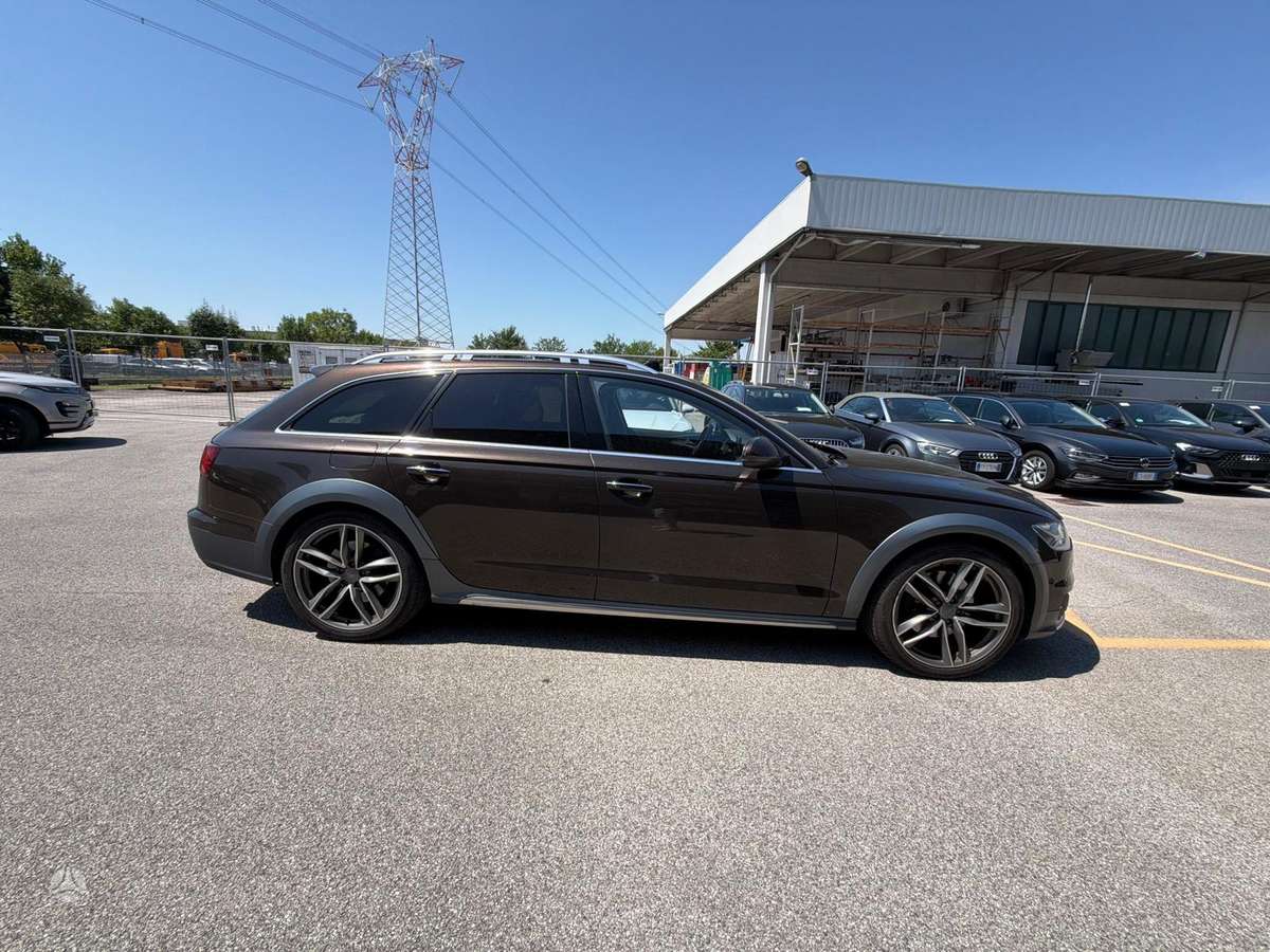 Audi A6 allroad, 3.0 l., Универсал