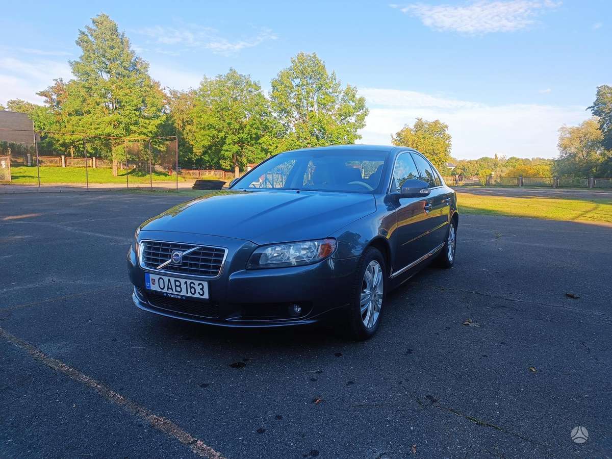 Volvo S80, 2.4 l., Седан