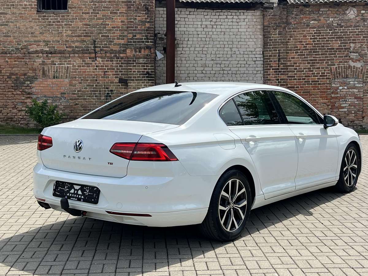 Volkswagen Passat - 6