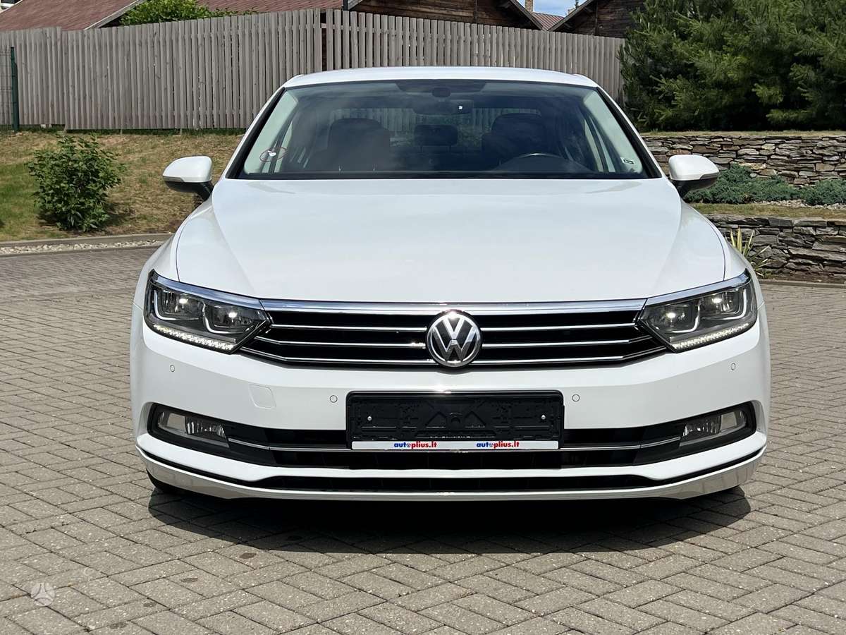 Volkswagen Passat - 2