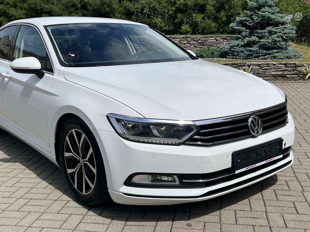 Volkswagen Passat - 4