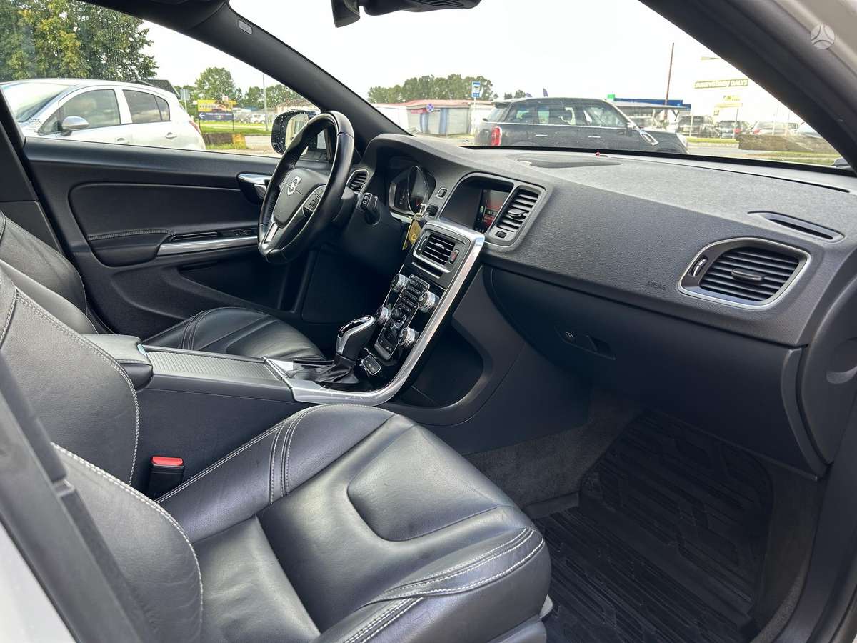 Volvo V60, 2.4 l., Универсал