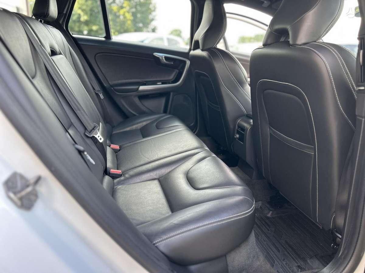 Volvo V60, 2.4 l., Универсал