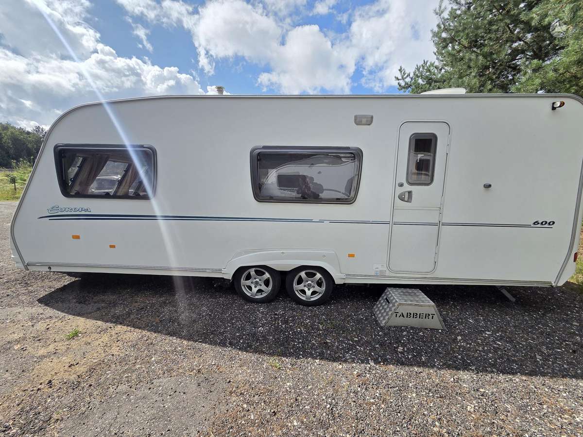 Sterling Europa 600, кемперы
