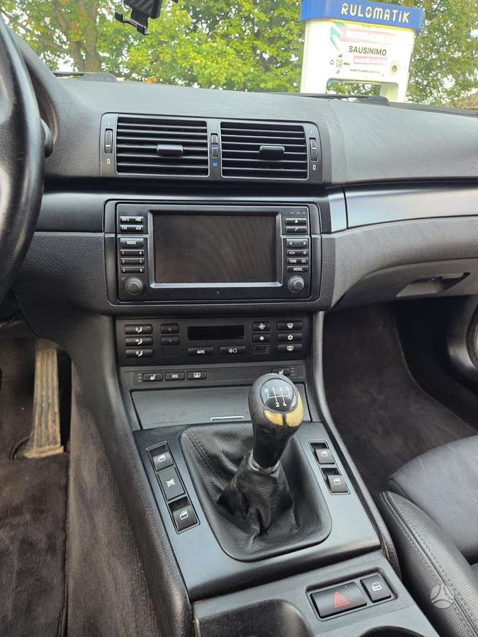 BMW 318, 2.0 l., Седан