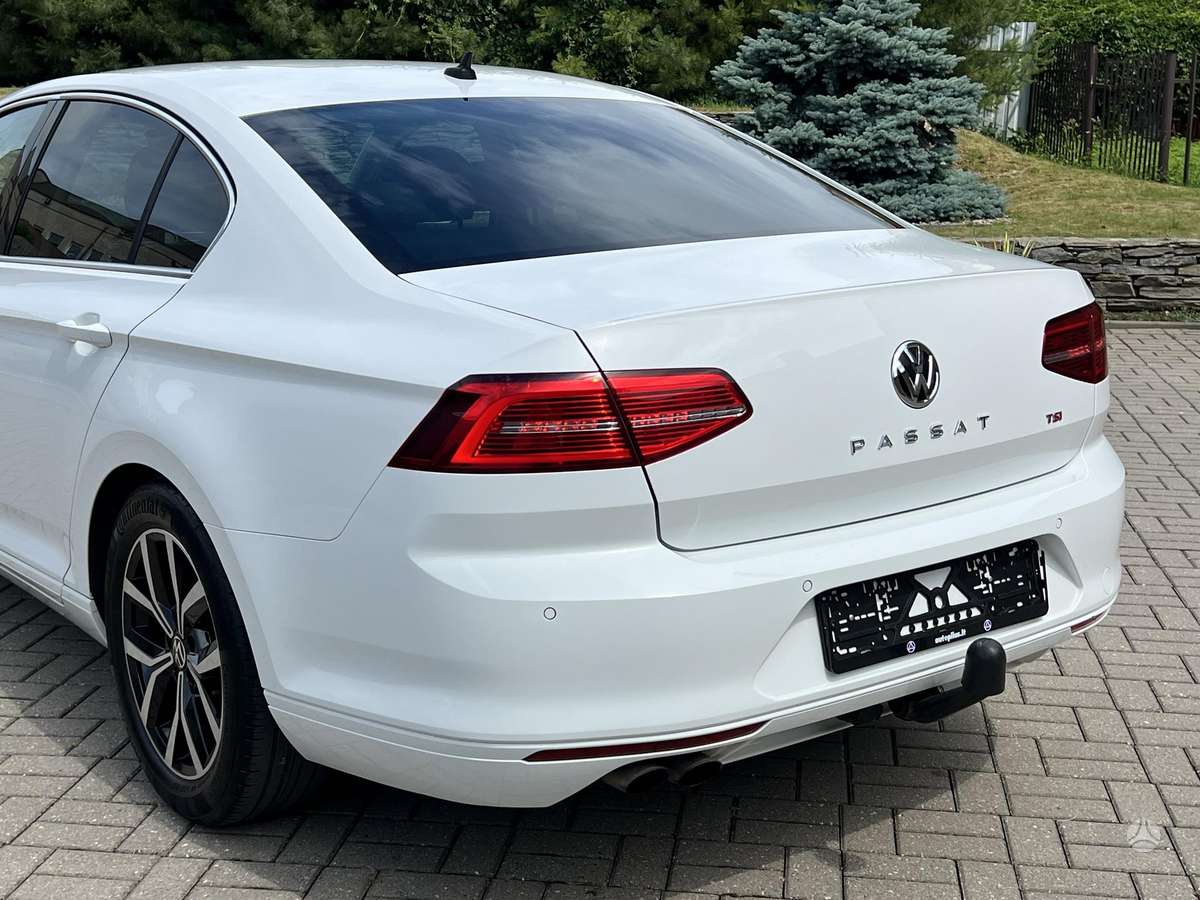Volkswagen Passat - 9