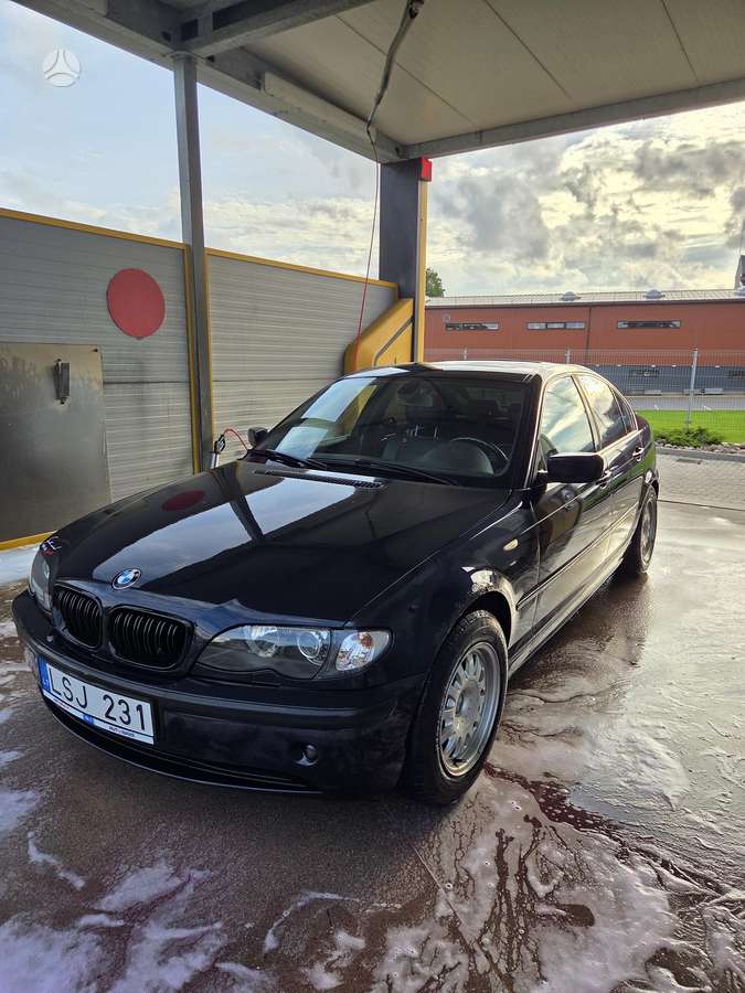 BMW 318, 2.0 l., Седан