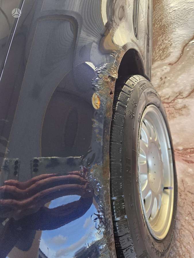 BMW 318, 2.0 l., Седан