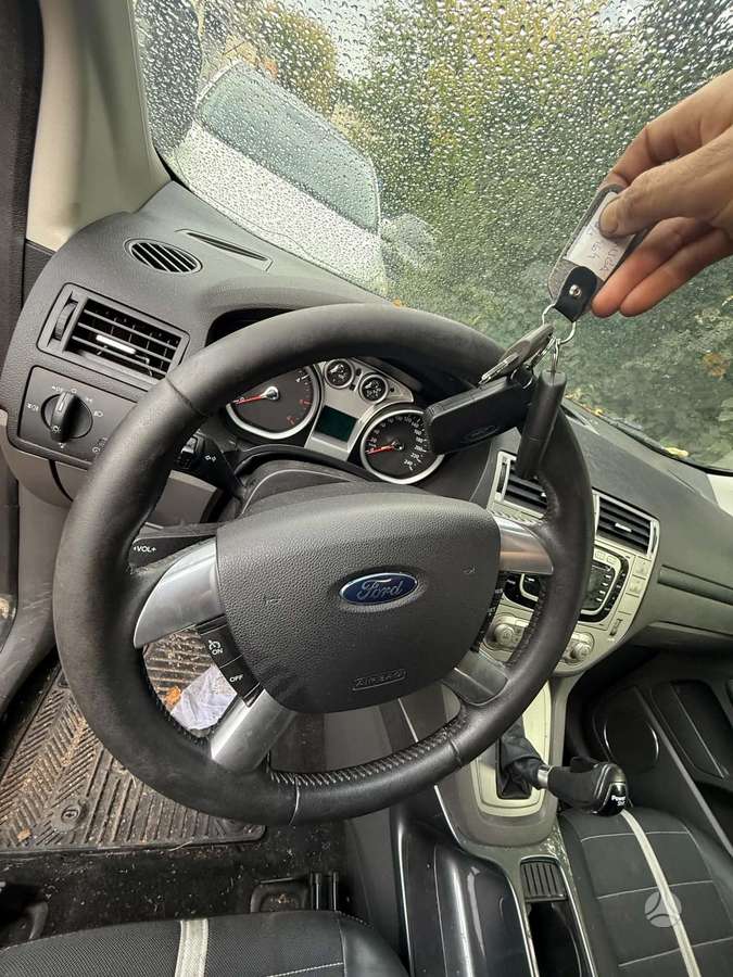 Ford Kuga, 2.0 l., off-road / crossover