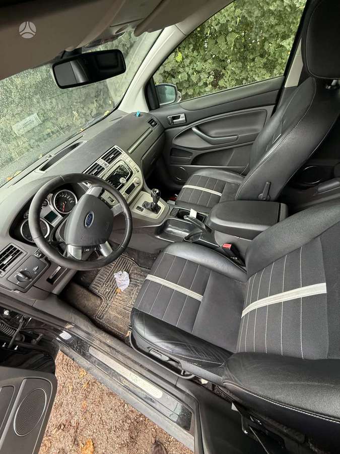 Ford Kuga, 2.0 l., off-road / crossover