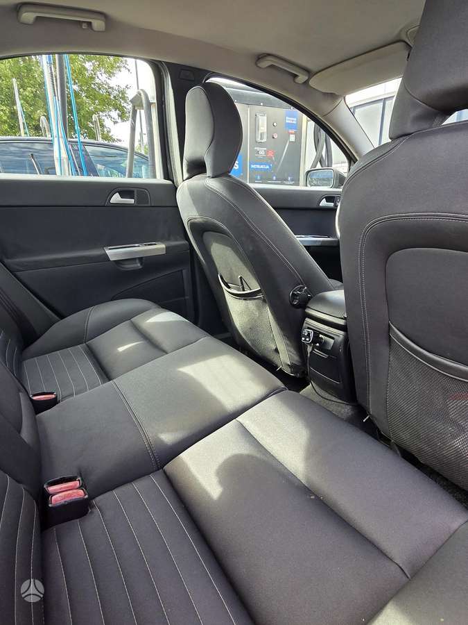Volvo S40, 2.0 l., Седан