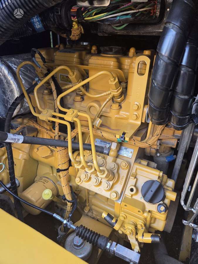 Caterpillar 303.5 cr, mini excavator