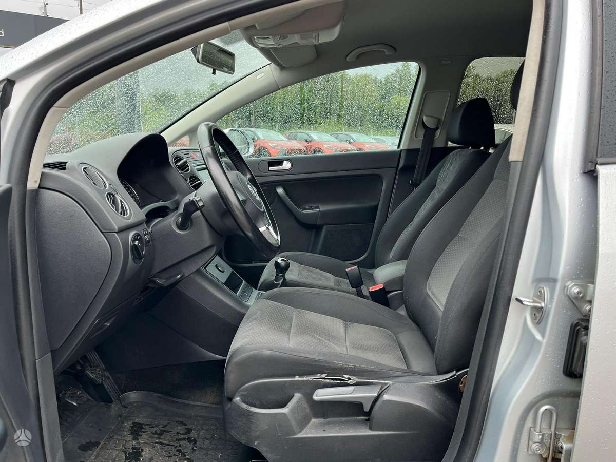Volkswagen Golf Plus - 8
