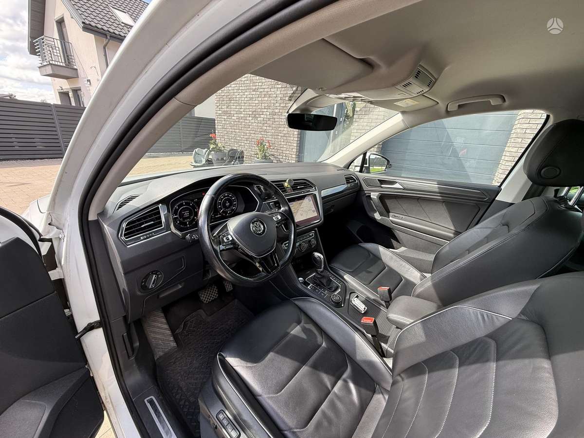Volkswagen Tiguan - 5