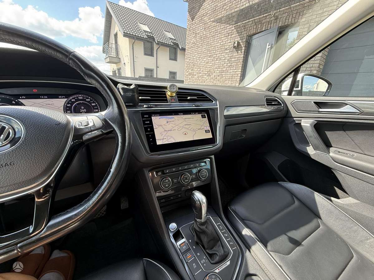 Volkswagen Tiguan - 7