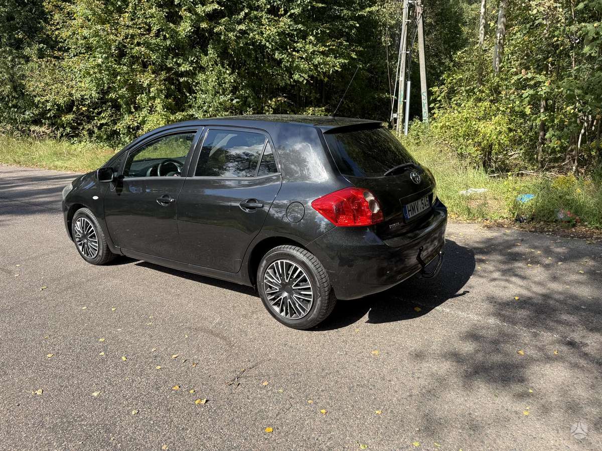 Toyota Auris - 4