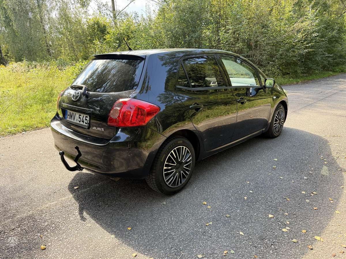 Toyota Auris - 5