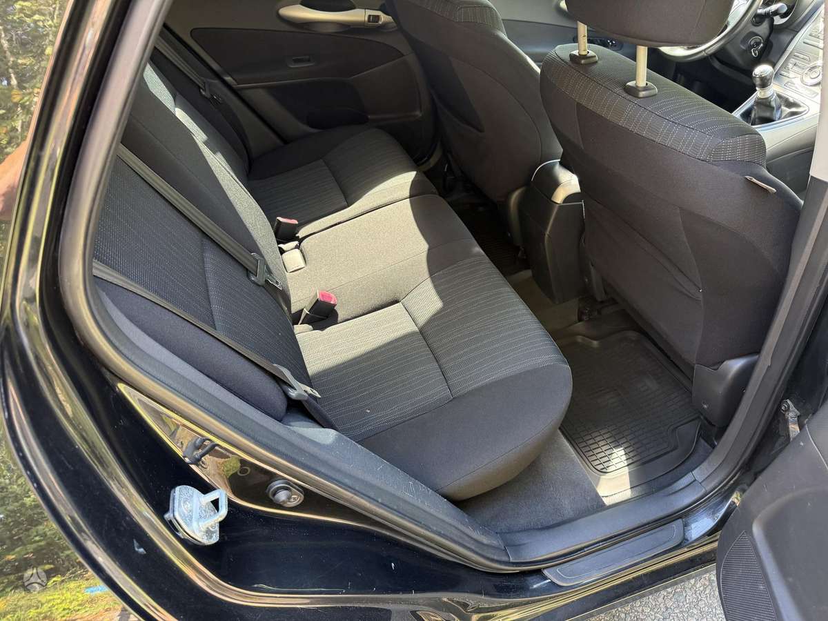 Toyota Auris - 8