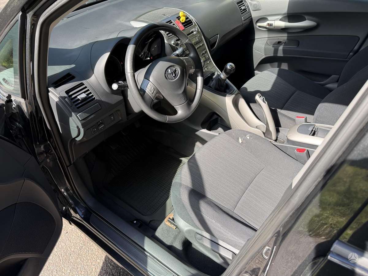 Toyota Auris - 10