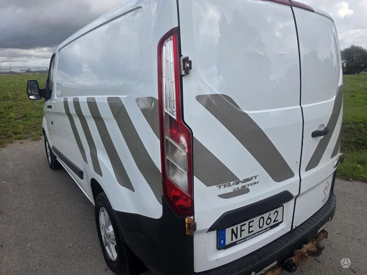Ford Transit Custom, commercial