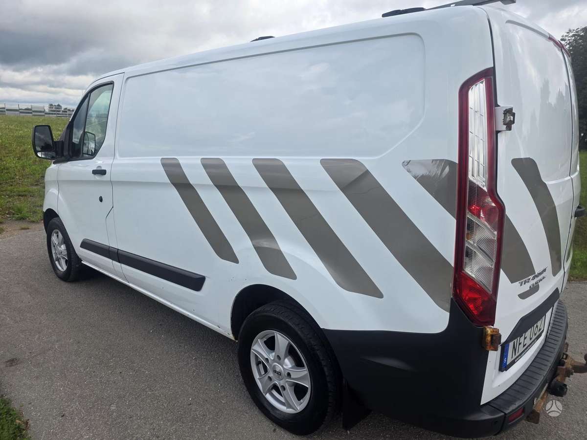 Ford Transit Custom, commercial