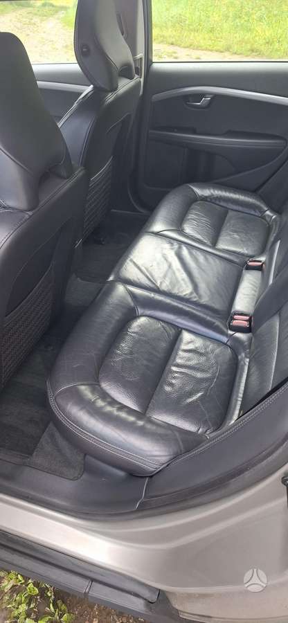 Volvo XC70 - 9