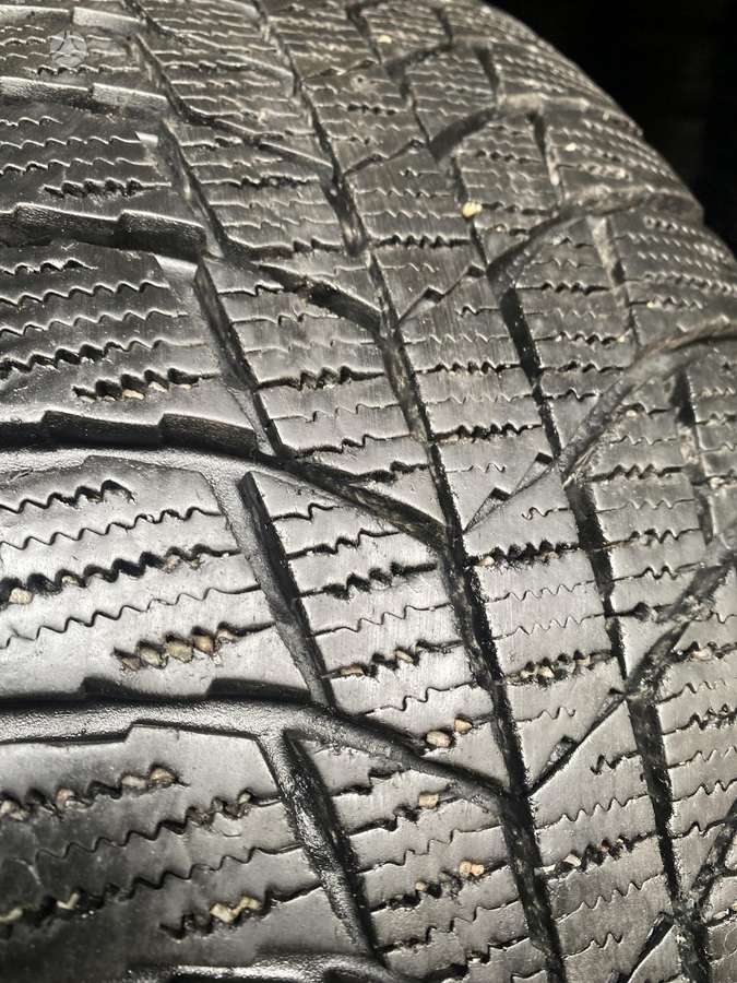 Triangle, winter 225/60 R18