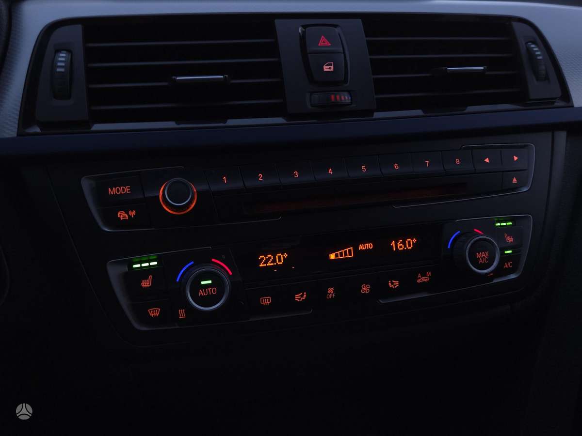BMW 320, 2.0 l., universalas