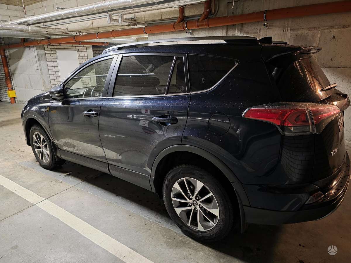 Toyota RAV4 - 4